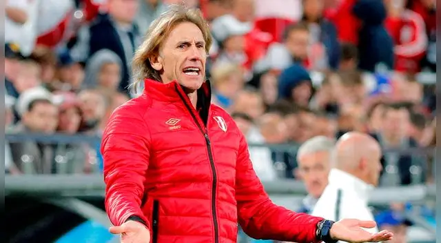 Ricardo Gareca, durante el Perú vs. Francia. Ricardo Gareca, durante el Perú vs. Francia.