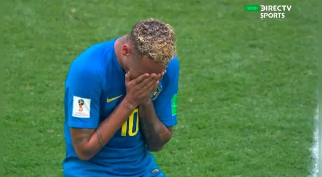Neymar quedó desconsolado pese al triunfo de Brasil. Foto: AFP Neymar quedó desconsolado pese al triunfo de Brasil. Foto: AFP