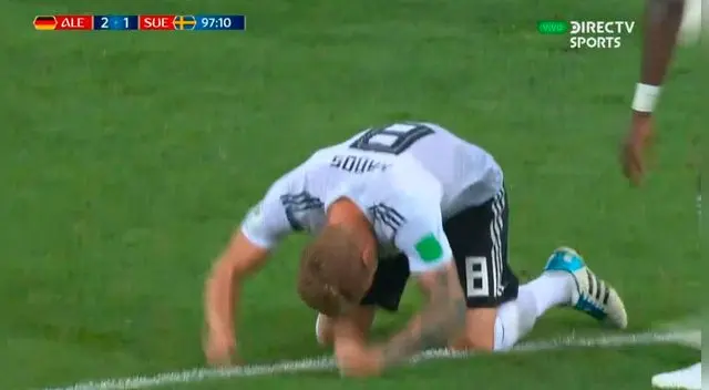 La eufórica celebración de Toni Kroos tras agónico triunfo en Rusia 2018. Foto: Captura La eufórica celebración de Toni Kroos tras agónico triunfo en Rusia 2018. Foto: Captura