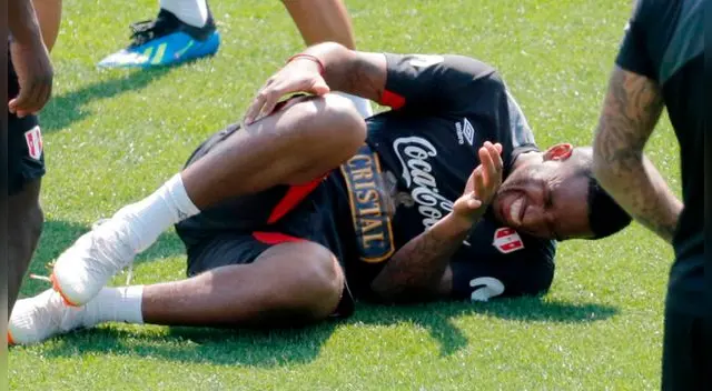 Jefferson Farfán: Beto Ortiz revela foto del estado de salud de la 'Foquita' previo al Perú vs. Australia Jefferson Farfán: Beto Ortiz revela foto del estado de salud de la 'Foquita' previo al Perú vs. Australia