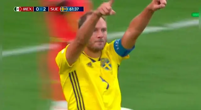 Andreas Granqvist celebra el 2-0 de Suecia ante México.