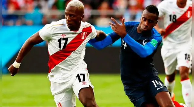 Luis Advíncula figura en la oncena ideal del Mundial Rusia 2018.