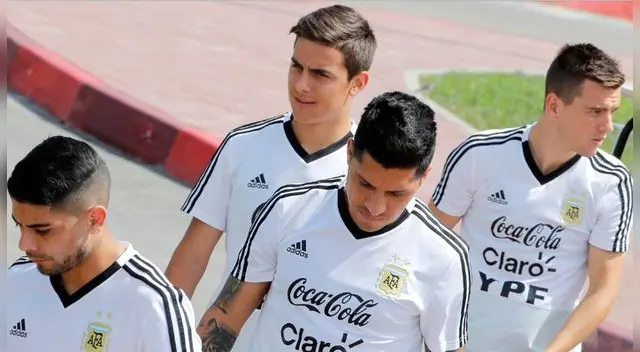 Enzo Pérez a la par con sus compañeros por primera vez Enzo Pérez a la par con sus compañeros por primera vez