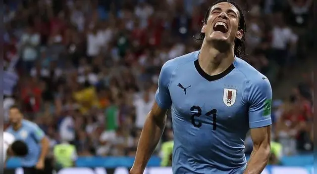 Édinson Cavani se quiebra al relatar la victoria charrúa Édinson Cavani se quiebra al relatar la victoria charrúa