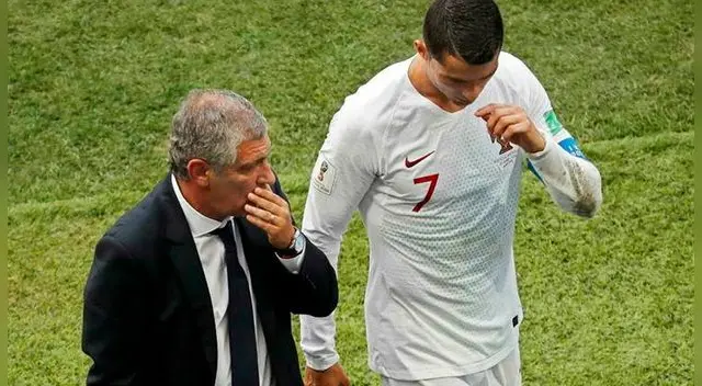 Fernando Santos no cree en un posible retiro de Cristiano Ronaldo a la selección portuguesa. Fernando Santos no cree en un posible retiro de Cristiano Ronaldo a la selección portuguesa.