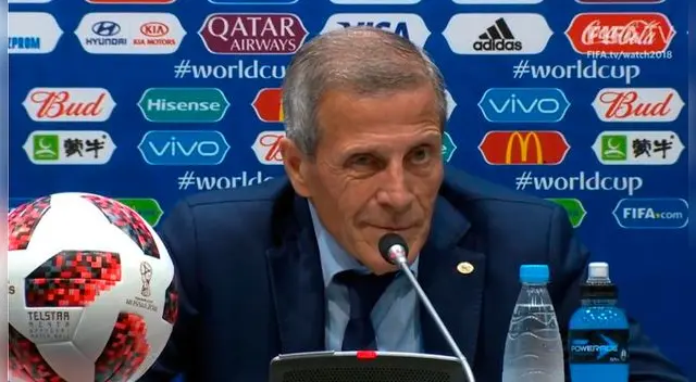 El 'Maestro' Tabárez dando cátedra de buen fútbol. El 'Maestro' Tabárez dando cátedra de buen fútbol.