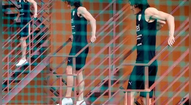Uruguay vs Francia: Edinson Cavani no entrenó con el grupo y buscarán meterlo para los cuartos de final. Uruguay vs Francia: Edinson Cavani no entrenó con el grupo y buscarán meterlo para los cuartos de final.