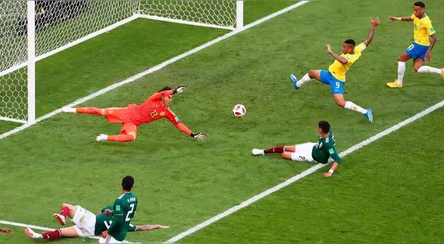 La jugada del gol. Neymar definió con el arco vacío para el 1-0 de Brasil