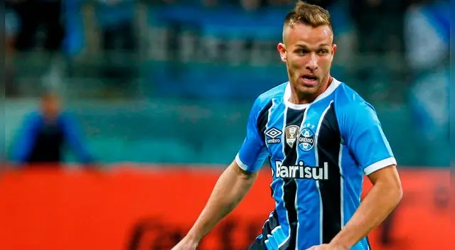 Barcelona cerca de cerrar la contratación del brasileño Arthur por los próximos 6 años Barcelona cerca de cerrar la contratación del brasileño Arthur por los próximos 6 años