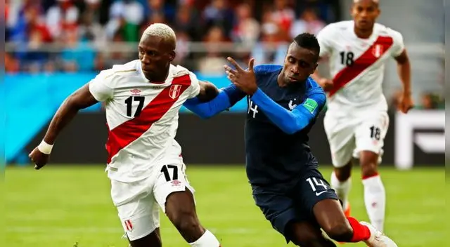 Luis Advíncula realizó un gran desempeño en el Mundial de Rusia y es destacado por periodistas de Inglaterra. Foto: EFE Luis Advíncula realizó un gran desempeño en el Mundial de Rusia y es destacado por periodistas de Inglaterra. Foto: EFE