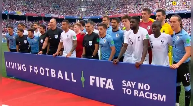FIFA organizó que se realizara esta foto como protesta en contra del racismo. Captura: Sport TV FIFA organizó que se realizara esta foto como protesta en contra del racismo. Captura: Sport TV