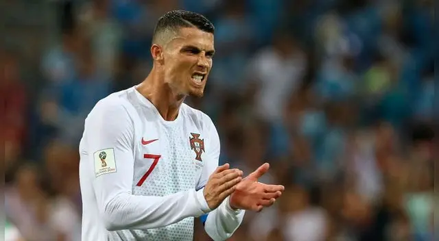 Cristiano Ronaldo disputó 9 temporadas con la indumentaria del Real Madrid. Cristiano Ronaldo disputó 9 temporadas con la indumentaria del Real Madrid.