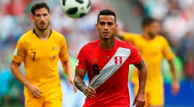 Miguel Trauco, durante el Perú vs. Australia por el Mundial Rusia 2018.