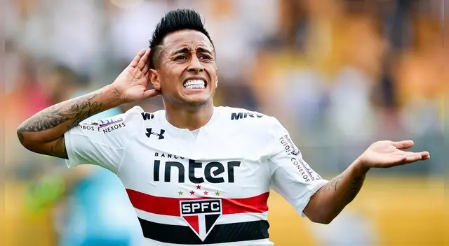 Christian Cueva continúa trabajando en Sao Paulo hasta que el club defina su futuro. Christian Cueva continúa trabajando en Sao Paulo hasta que el club defina su futuro.