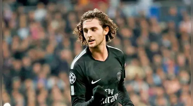 Adrien Rabiot no está feliz en el PSG y podría caer en las filas del Barcelona para la actual temporada. Foto: EFE Adrien Rabiot no está feliz en el PSG y podría caer en las filas del Barcelona para la actual temporada. Foto: EFE