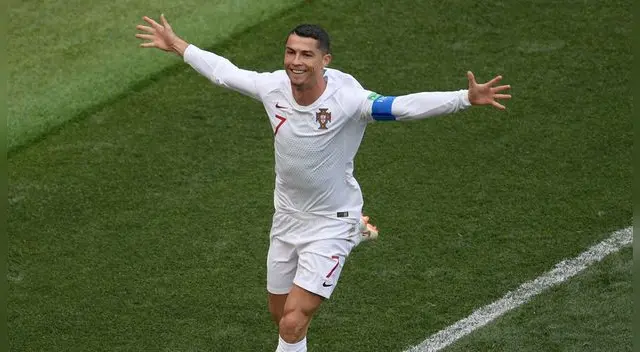 Cristiano Ronaldo desde ya aparece en el once ideal de todos los tiempo de la Liga Italiana. Cristiano Ronaldo desde ya aparece en el once ideal de todos los tiempo de la Liga Italiana.