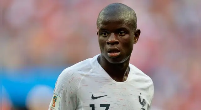 N'Golo Kanté es tentado por el Barcelona, PSG y Real Madrid para la actual temporada. Foto: EFE N'Golo Kanté es tentado por el Barcelona, PSG y Real Madrid para la actual temporada. Foto: EFE