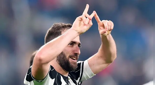 Higuaín, astro de la 'Vecchia Signora', no quiere dejar Turín. Higuaín, astro de la 'Vecchia Signora', no quiere dejar Turín.
