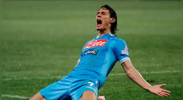 Cavani, delantero del PSG, podría volver a Nápoles este verano. Cavani, delantero del PSG, podría volver a Nápoles este verano.