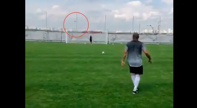 Roberto Carlos y Cafú sorprenden a todos con su espectacular reto en redes sociales