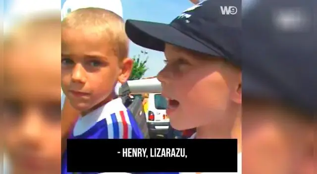 Griezmann de 7 años, buscando autógrafos a los seleccionados de Francia en 1998. Griezmann de 7 años, buscando autógrafos a los seleccionados de Francia en 1998.