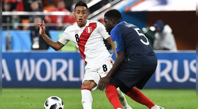 Christian Cueva recibió consejos de Jefferson Farfán para poder brillar en la Premier League Rusa. | Foto: EFE Christian Cueva recibió consejos de Jefferson Farfán para poder brillar en la Premier League Rusa. | Foto: EFE