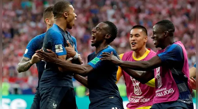 Francia se coronó campeón del mundo en Rusia 2018 tras vencer 4-2 a Croacia en la final. Francia se coronó campeón del mundo en Rusia 2018 tras vencer 4-2 a Croacia en la final.