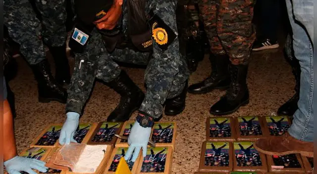 Neymar protagoniza un decomiso de 800 kilos de cocaína Neymar protagoniza un decomiso de 800 kilos de cocaína