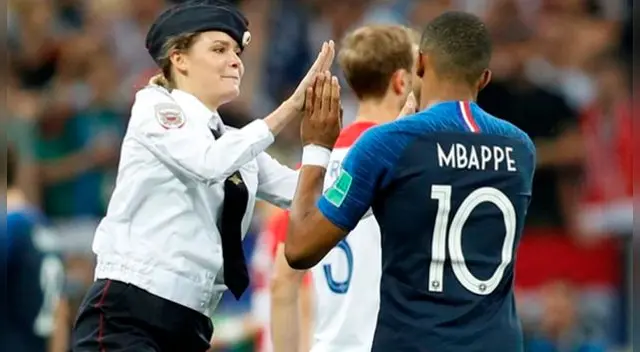 Francia vs Croacia: ¿Quiénes son ‘Pussy Riot’?, el colectivo protestante que invadió la final de Rusia 2018