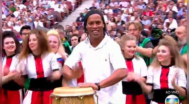 Ronaldinho brilló con su participación en la ceremonia de la final del Mundial Rusia 2018 Ronaldinho brilló con su participación en la ceremonia de la final del Mundial Rusia 2018