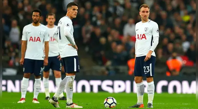 Erik Lamela felicitó a Hugo Lloris por la conquista del anhelado trofeo de la Copa del Mundo. Erik Lamela felicitó a Hugo Lloris por la conquista del anhelado trofeo de la Copa del Mundo.