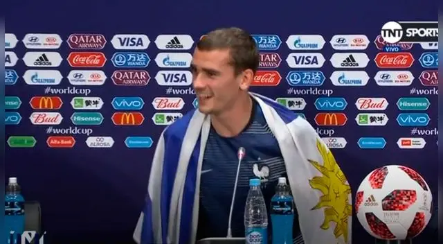 La conexión con Uruguay nace desde cuando debuto en el Real Sociedad y conoció a Carlos Bueno que le enseño a beber mate. La conexión con Uruguay nace desde cuando debuto en el Real Sociedad y conoció a Carlos Bueno que le enseño a beber mate.