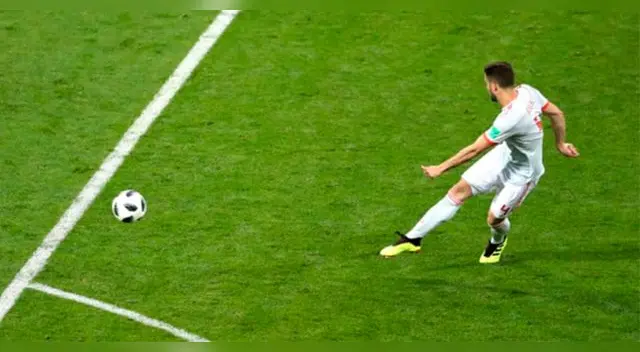 Nacho (ESP), gol ante Portugal. Nacho (ESP), gol ante Portugal.