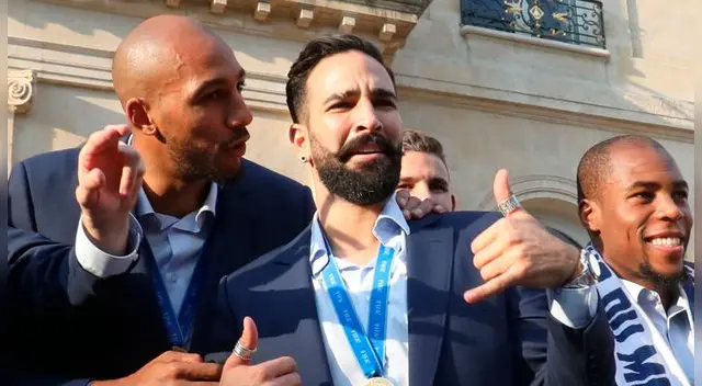 El futbolista del Olympique de Marsella renunció al Selección de Francia tras ganar la Copa del Mundo en Rusia 2018. El futbolista del Olympique de Marsella renunció al Selección de Francia tras ganar la Copa del Mundo en Rusia 2018.