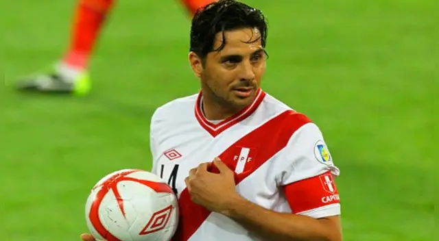 El gran descenso del valor de la carta pase de Claudio Pizarro El gran descenso del valor de la carta pase de Claudio Pizarro