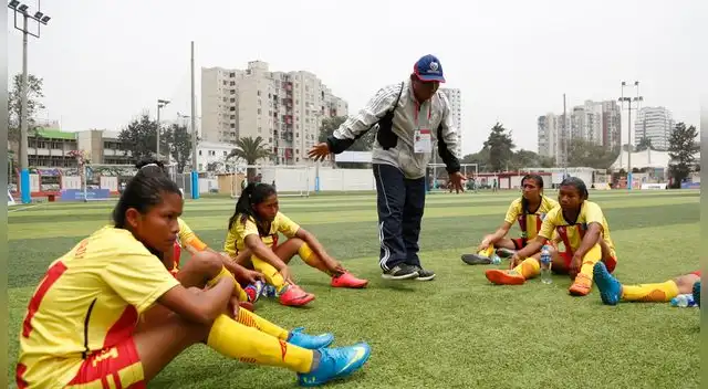 Arrancaron los Juegos Deportivos Escolares Nacionales en homenaje a Daniel Peredo  Arrancaron los Juegos Deportivos Escolares Nacionales en homenaje a Daniel Peredo