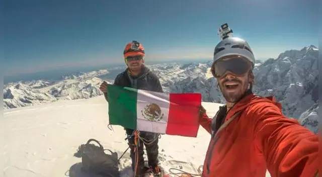 Dos alpinistas murieron durante el descenso del Nevado Artesonraju. FOTO: Alta Vertical. Dos alpinistas murieron durante el descenso del Nevado Artesonraju. FOTO: Alta Vertical.