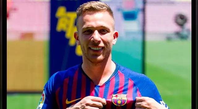 Arthur, durante su presentación como jugador del Barcelona. Arthur, durante su presentación como jugador del Barcelona.