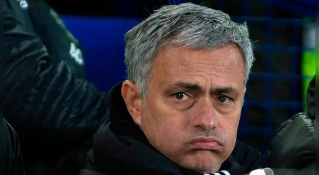 José Mourinho se muestra preocupado por no tener a su plantel completo. Foto: EFE José Mourinho se muestra preocupado por no tener a su plantel completo. Foto: EFE