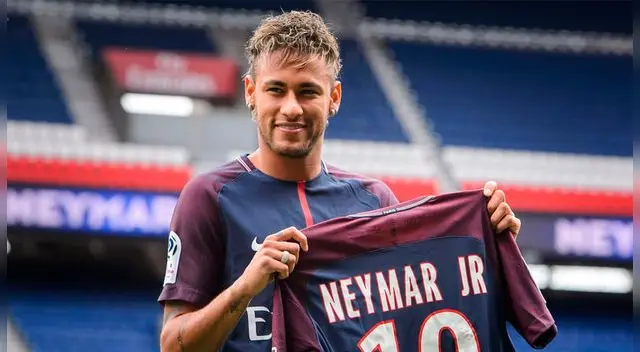 Neymar se quedará en PSG luego de confirmarlo en una entrevista. Foto: EFE Neymar se quedará en PSG luego de confirmarlo en una entrevista. Foto: EFE