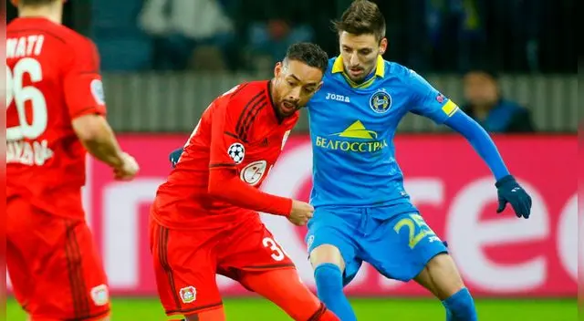 El futbolista alemán-marroquí se desvaneció tras ser sustituido en un encuentro amistoso que disputaba el Bayer Leverkusen.