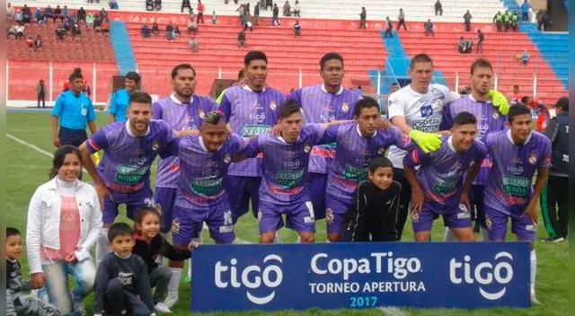 Real Potosí presentó dos equipos en partido ante Universitario de Sucre, en torneo boliviano Real Potosí presentó dos equipos en partido ante Universitario de Sucre, en torneo boliviano
