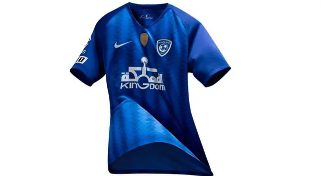 André Carrillo: Al-Hilal presentó camiseta de temporada 2018-2019 André Carrillo: Al-Hilal presentó camiseta de temporada 2018-2019