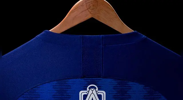 André Carrillo: Al-Hilal presentó camiseta de temporada 2018-2019 André Carrillo: Al-Hilal presentó camiseta de temporada 2018-2019