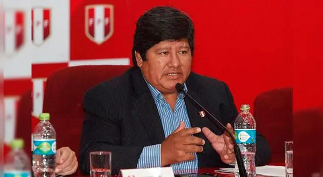 FPF: Directivos habrían pedido a Edwin Oviedo su carta de renuncia tras escándalo de audios FPF: Directivos habrían pedido a Edwin Oviedo su carta de renuncia tras escándalo de audios