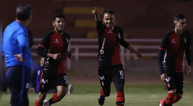 Alianza Lima cayó de visita 2-0 ante FBC Melgar por la fecha 8 del Torneo Apertura 2018 en el Estadio Monumental Virgen de Chapi. Alianza Lima cayó de visita 2-0 ante FBC Melgar por la fecha 8 del Torneo Apertura 2018 en el Estadio Monumental Virgen de Chapi.