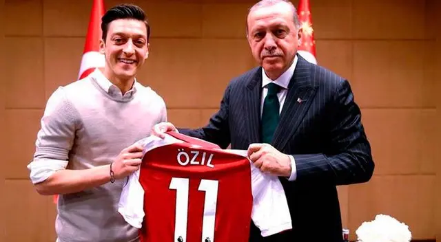 Mesut Özil: Presidente de Turquía respaldó la decisión de renuncia a la Selección de Alemania │ FOTOS Mesut Özil: Presidente de Turquía respaldó la decisión de renuncia a la Selección de Alemania │ FOTOS