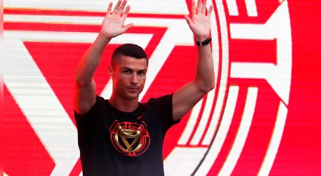 Cristiano Ronaldo firmó por 4 temporadas con la Juventus de Turín.