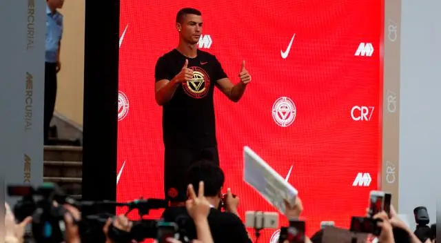 Cristiano Ronaldo saca ventaja hasta en las redes sociales. Cristiano Ronaldo saca ventaja hasta en las redes sociales.