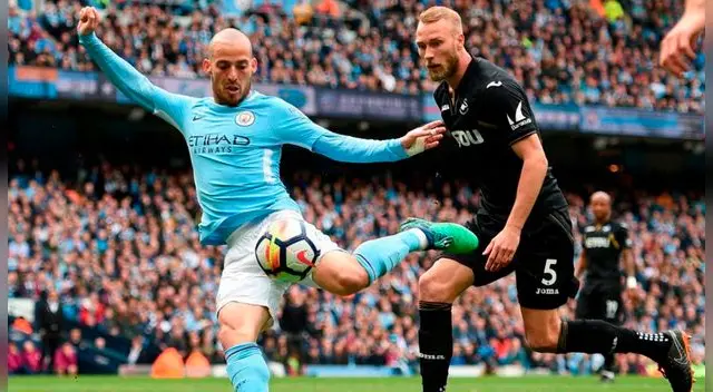David Silva es uno de los titulares habituales en el elenco de Pep Guardiola. David Silva es uno de los titulares habituales en el elenco de Pep Guardiola.